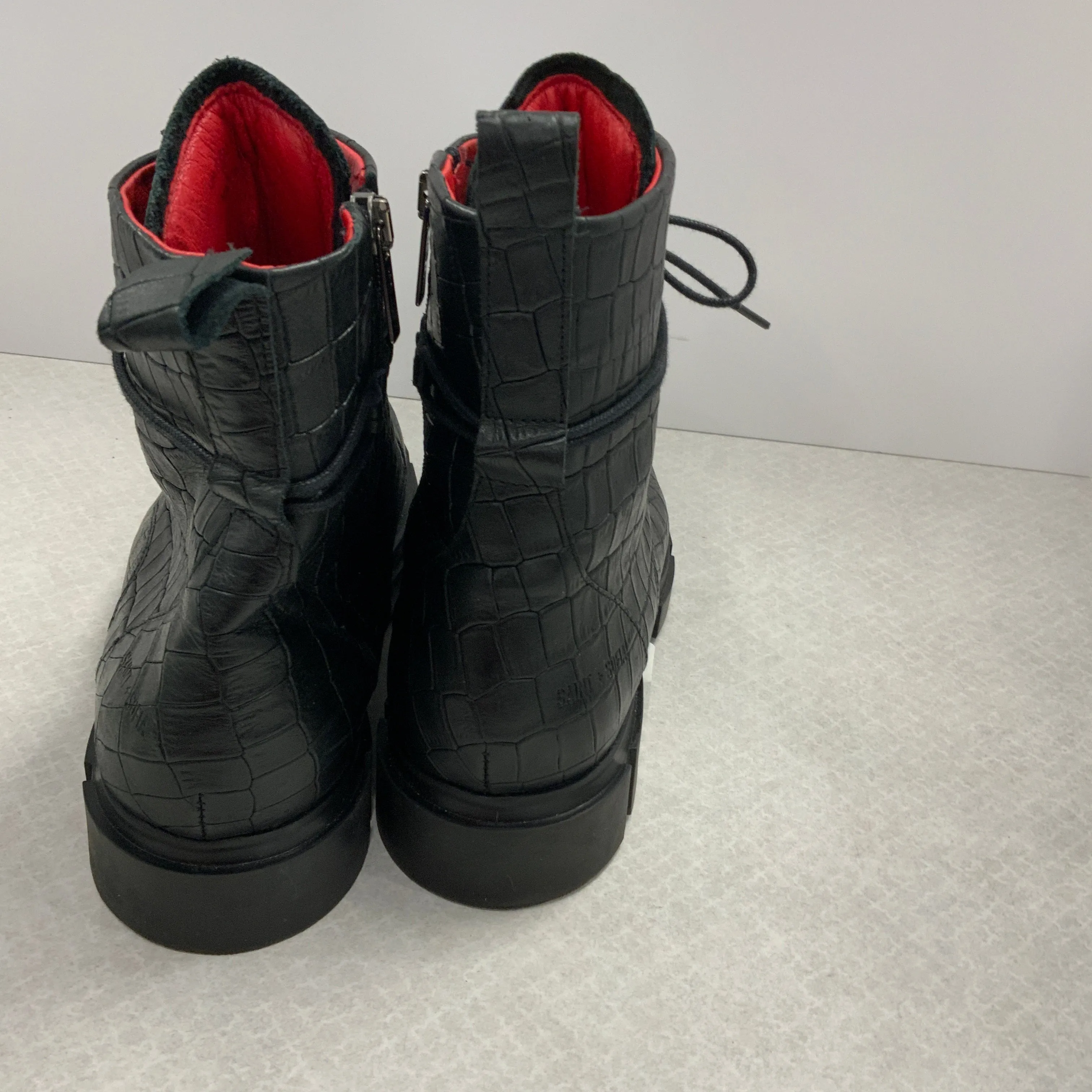 Boots Combat By Cma  Size: 10