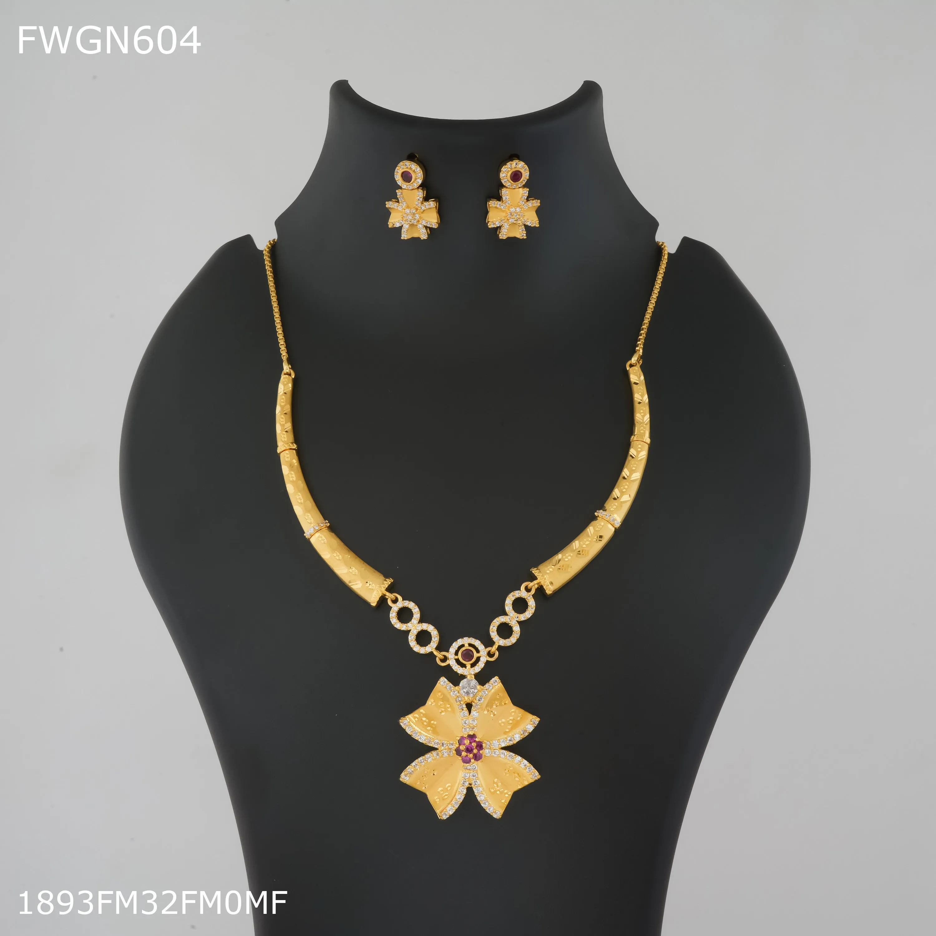 Freemen Flower Necklace With Earring for women - FWGN604