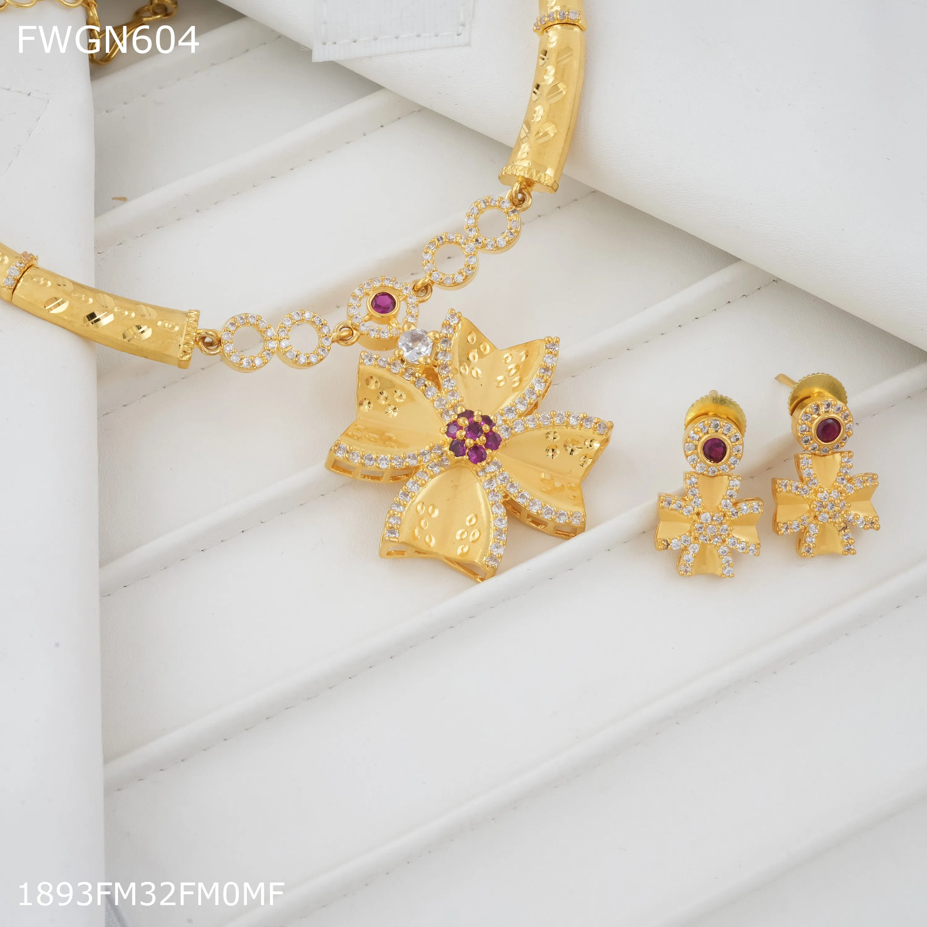 Freemen Flower Necklace With Earring for women - FWGN604